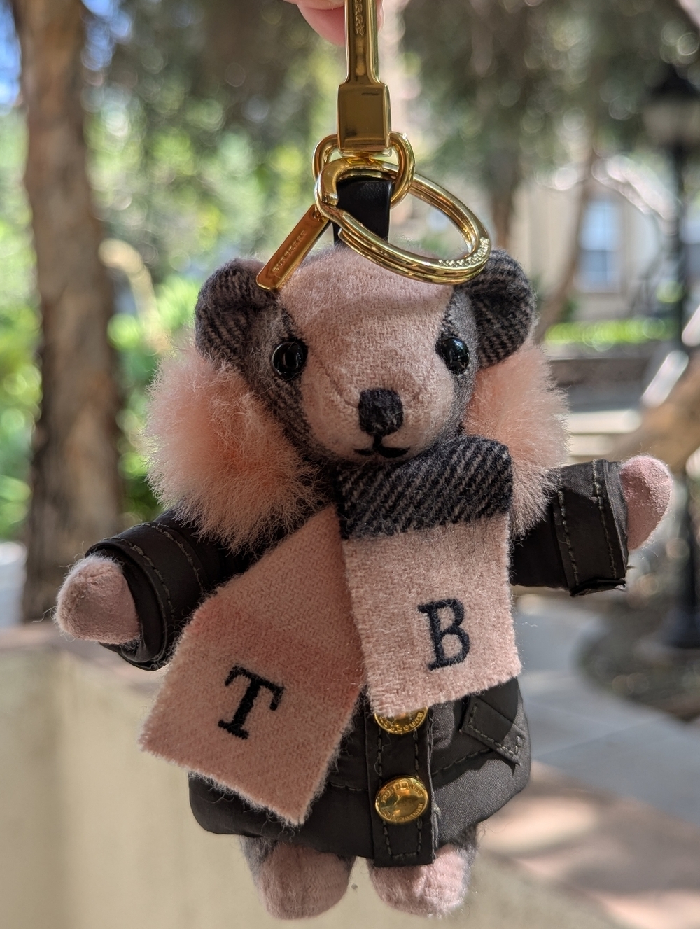 BURBERRY Thomas Bear Keychain 🐻 Collectible Discontinued $575 Like New 💕